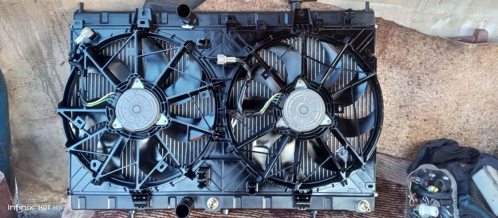 Продам радиотор охолодження в сборе.