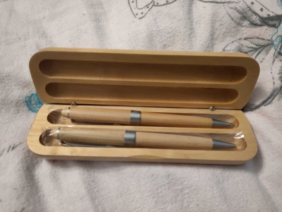 Elegancki zestaw piśmienniczy drewniany długopis i ołówek automatyczny