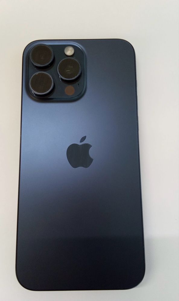 Ipnone 15 pro max, iOS 18.6.2- 256GB, em azul!
