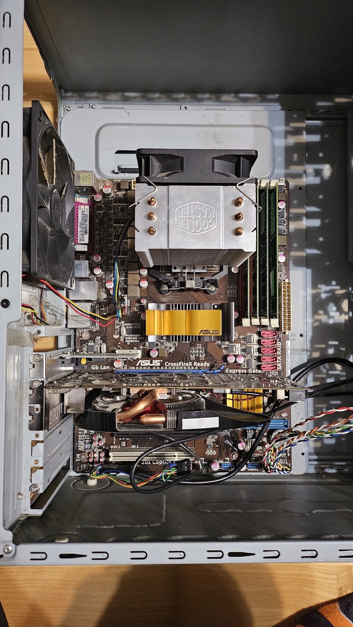 Komputer AMD x4 620, Radeon HD5770, GoodRam DDR3 8gb, crosair TX650