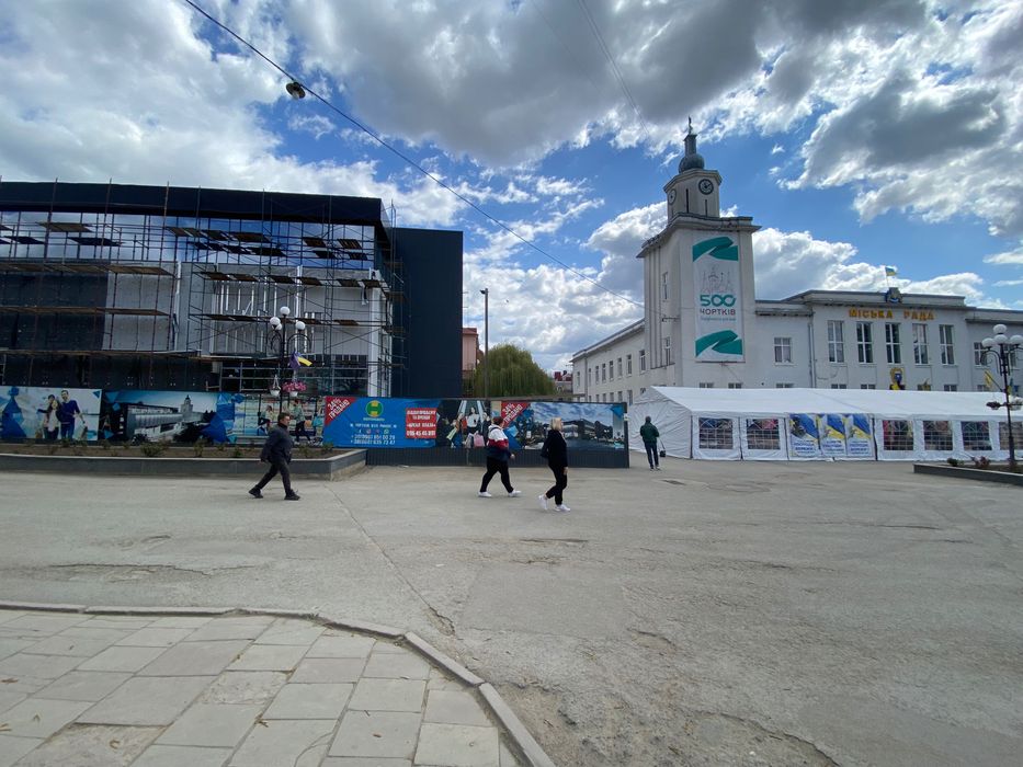 Продаж магазину в новому ТРЦ (м. Чортків) поруч з міською радою