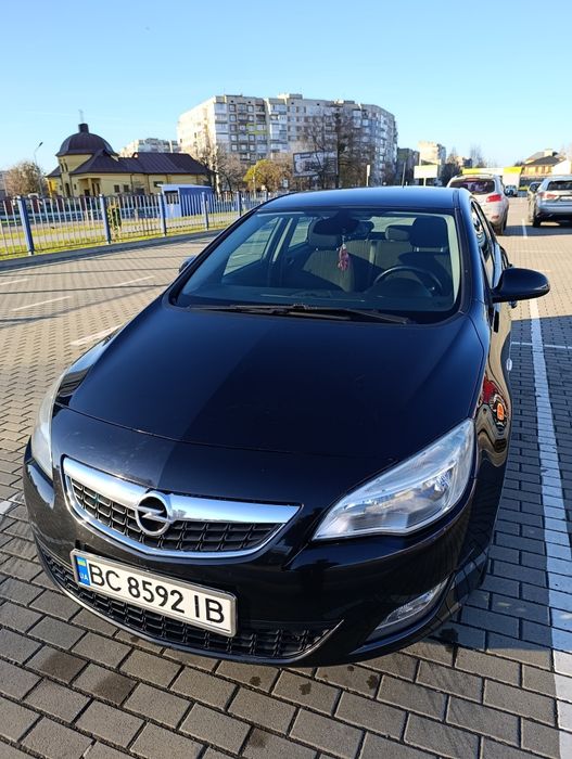 Опель Астра j 1.6 газ/бензин