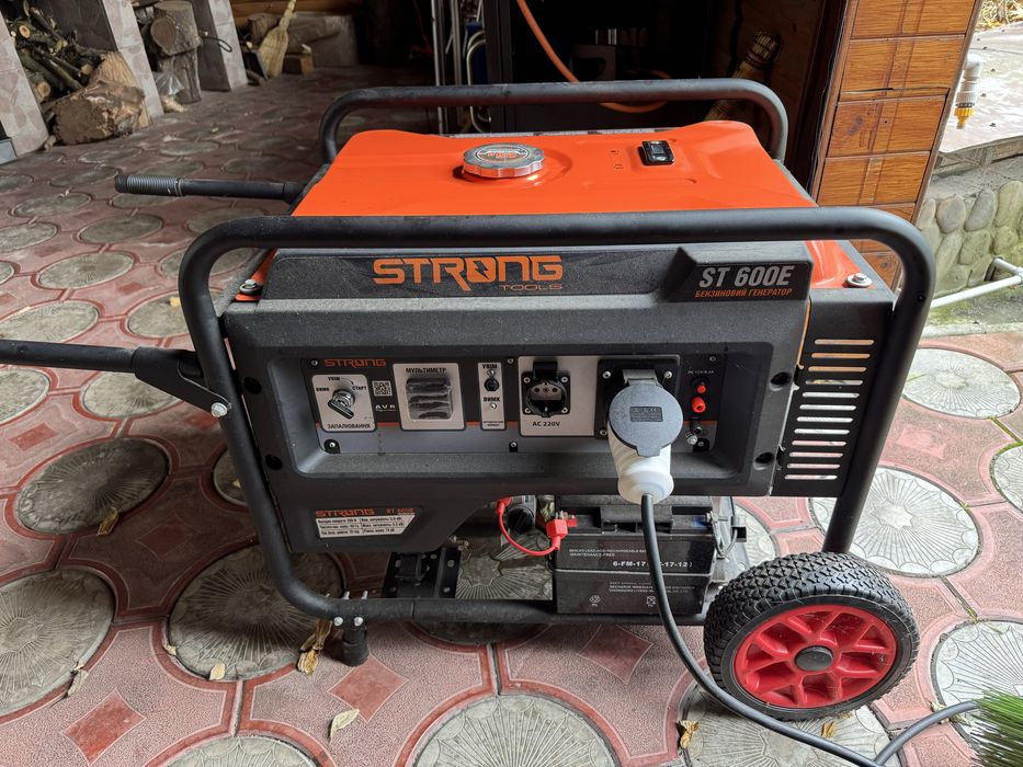 Бензиновий генератор STRONG ST-600E