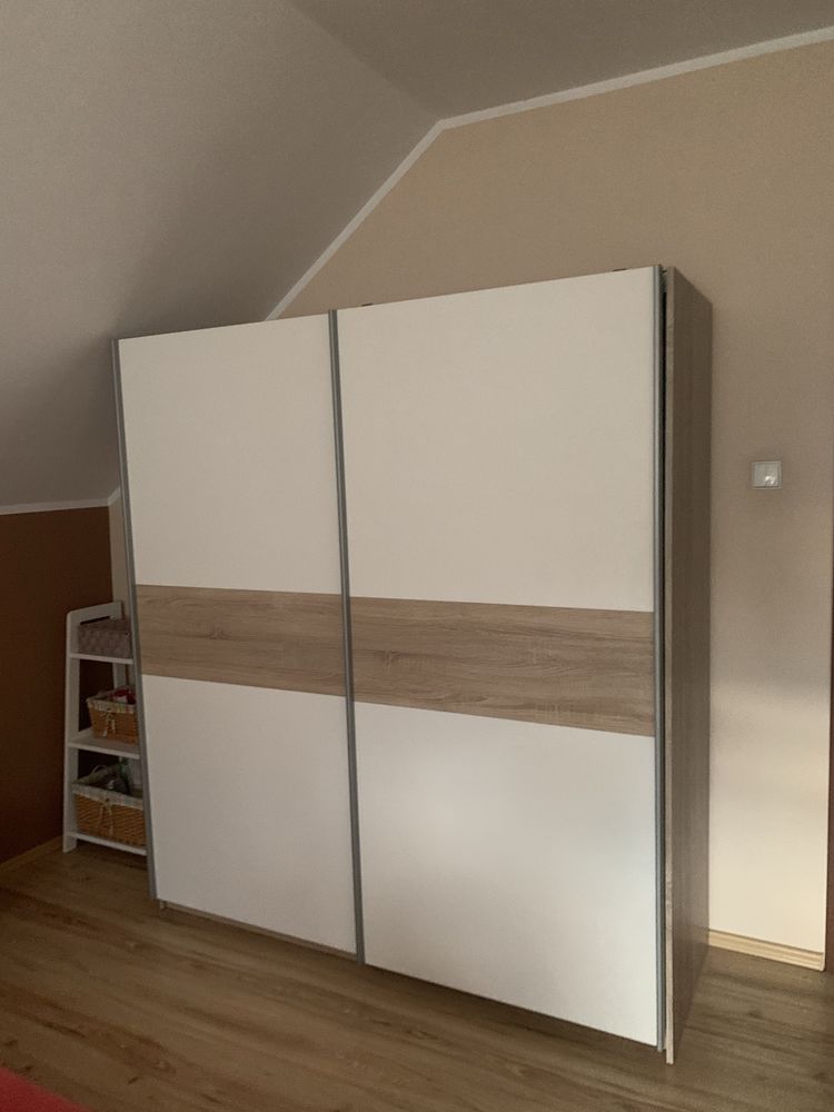 Szprzedam szafę sypialnianą