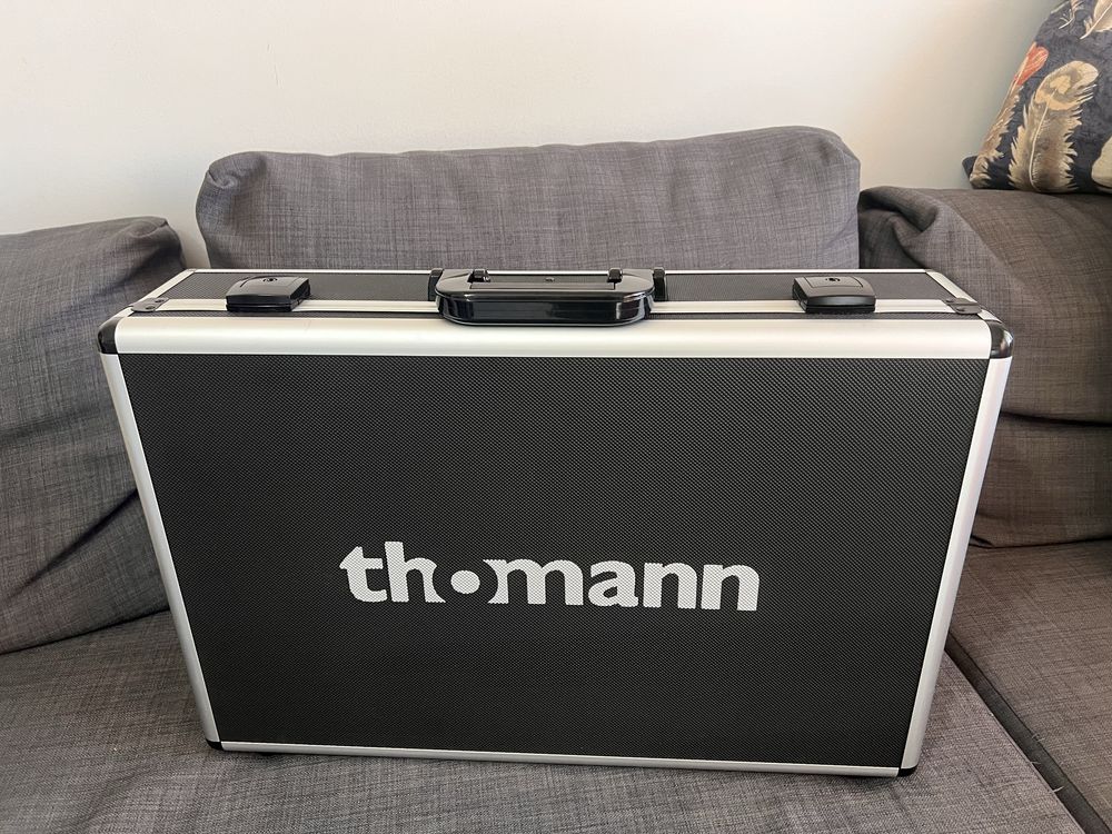 Native Instruments Traktor S2 MK3 + Thomann Mix Case Control XL