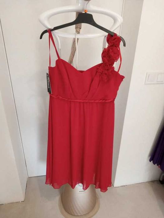 sukienka na imprezę Nowa