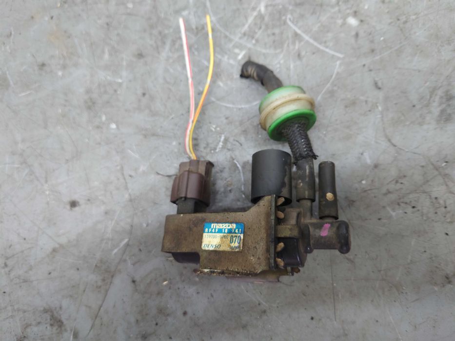 Mazda 6 I GG Premacy 2.0 CITD Zawór Podciśnienia