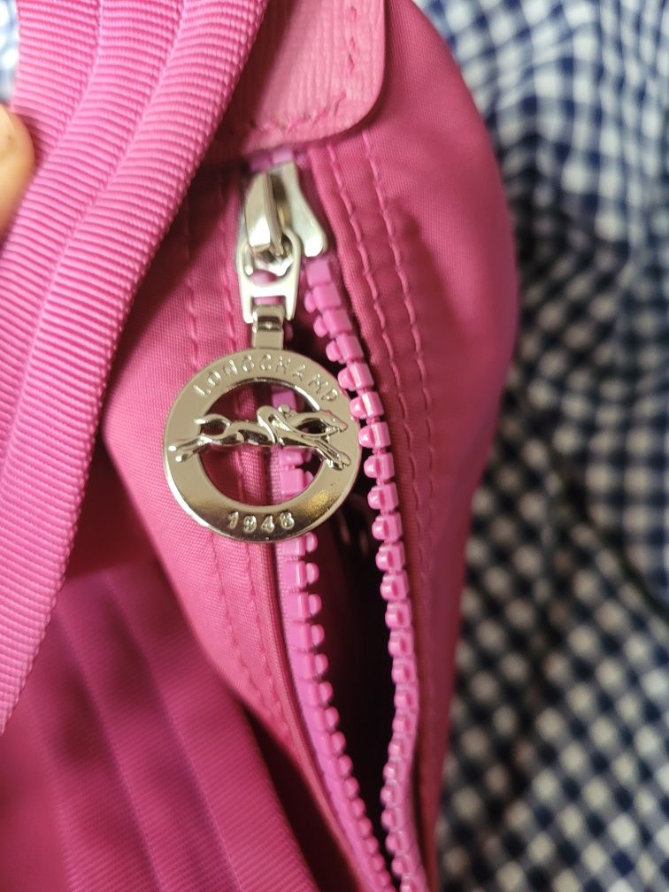 Fuksjowa torebka na ramię Longchamp