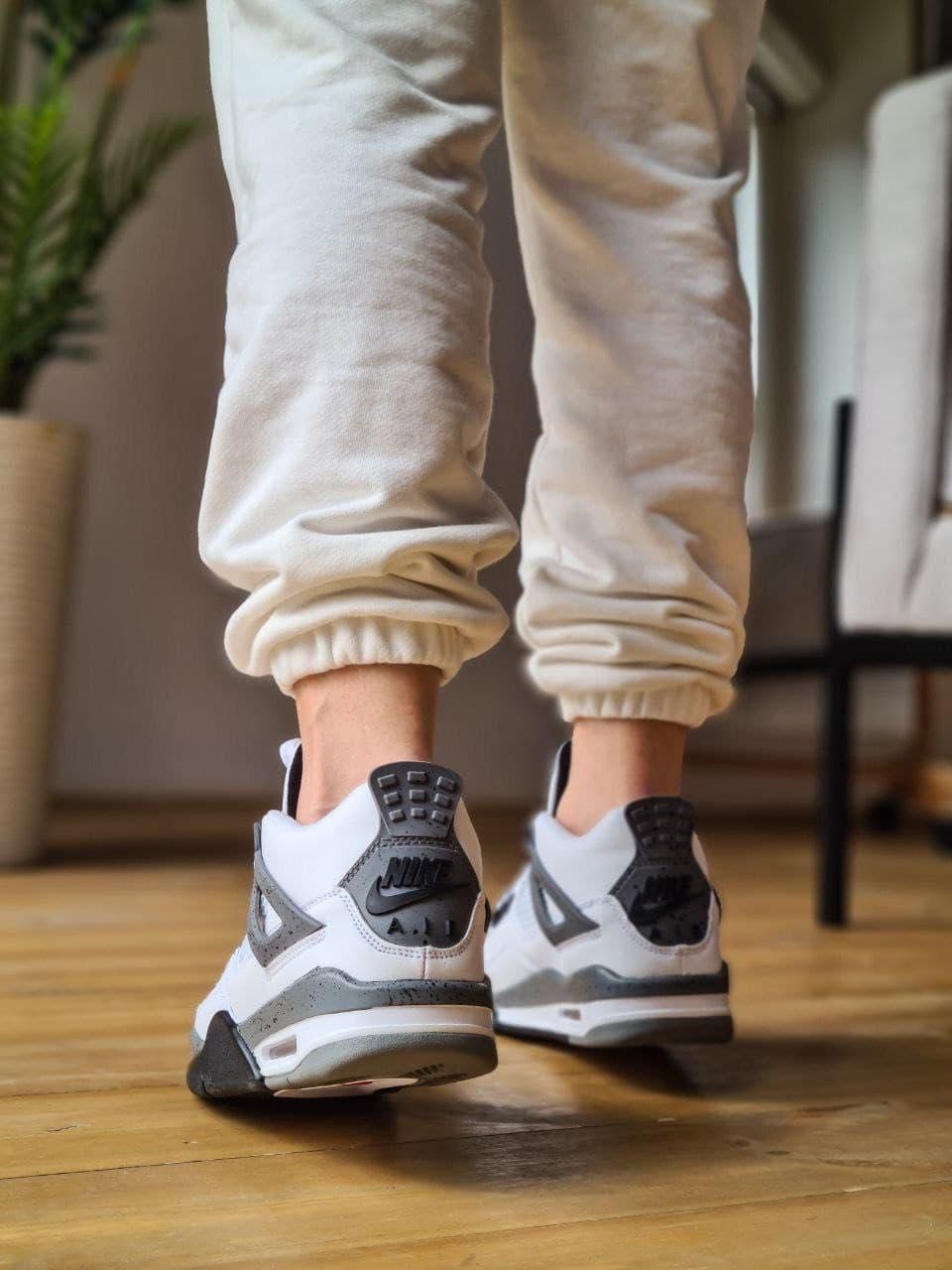 Nike Air Jordan Retro 4 White Cement