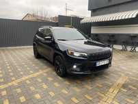 Jeep cherokee 2019 року