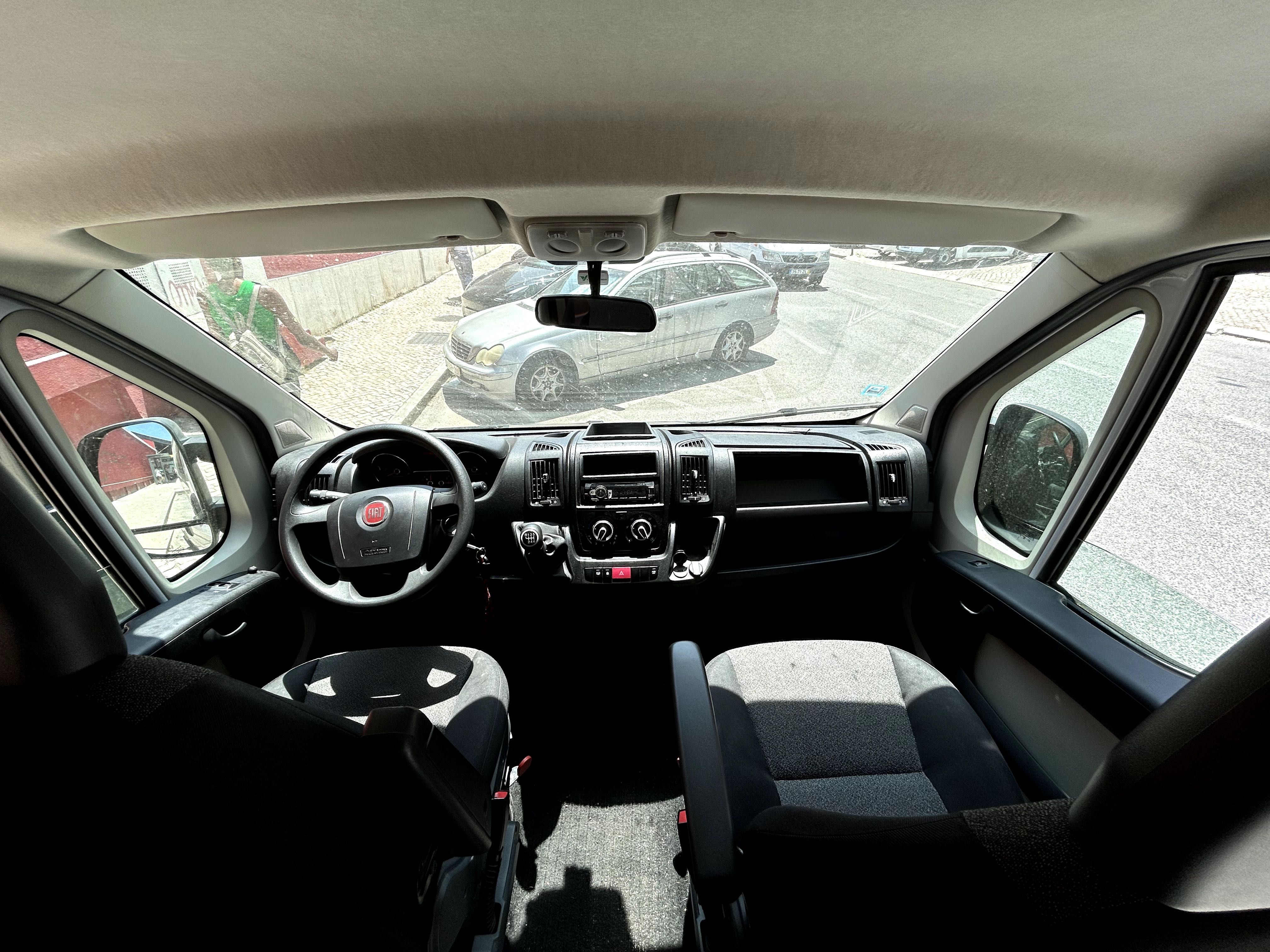 Autocaravana para 4 pessoas de 2019