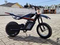mota elétrica infantil Razor mx 125