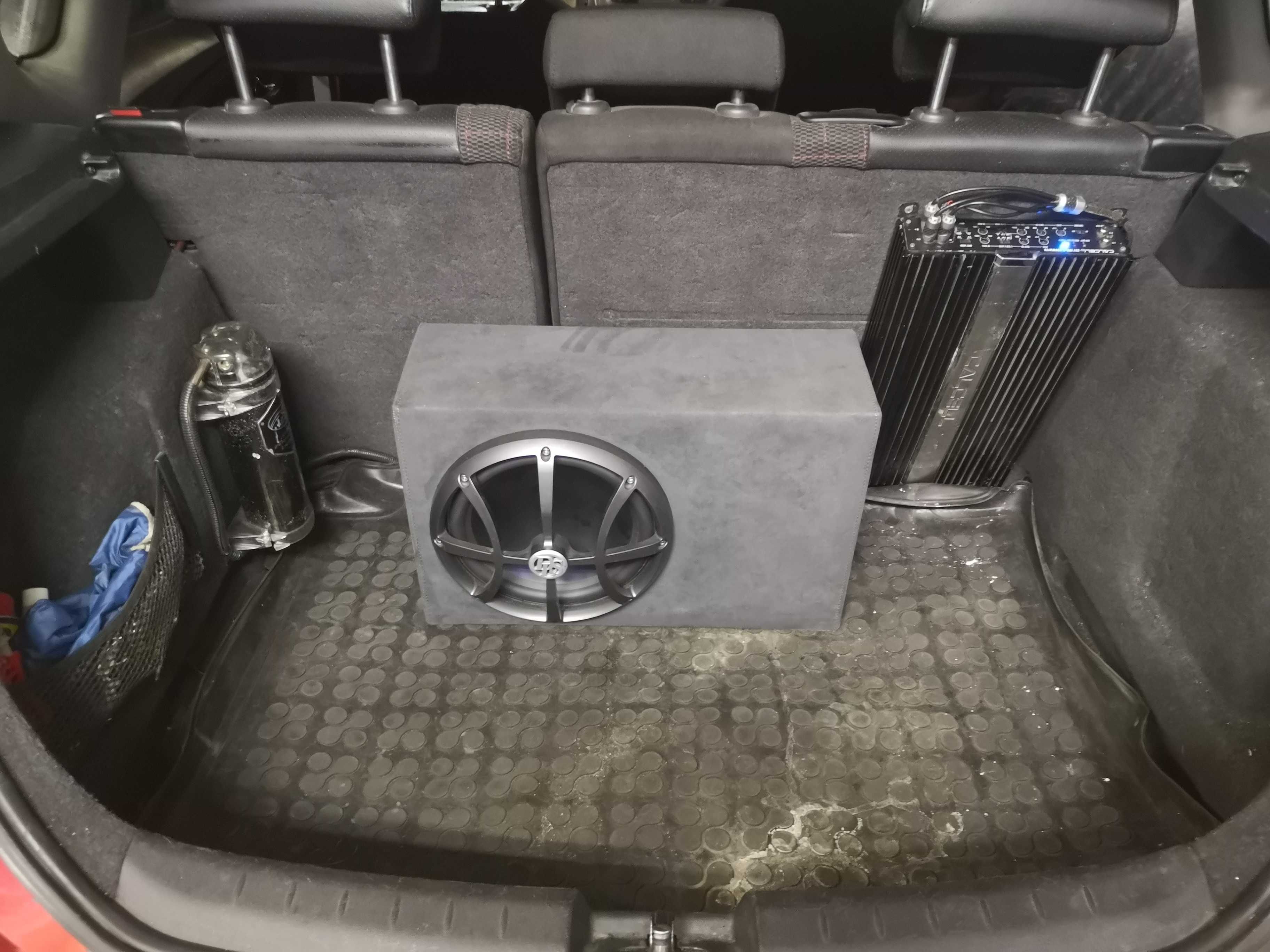 Продам хороший комплект авто звука SQ