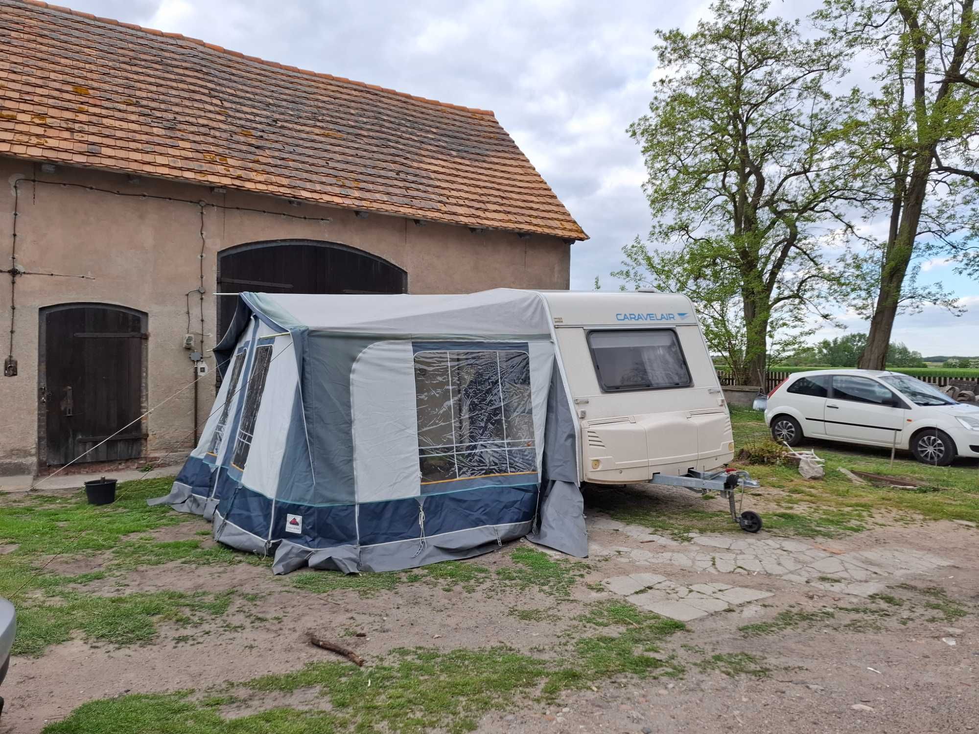 Przyczepa Kempingowa Caravelajr