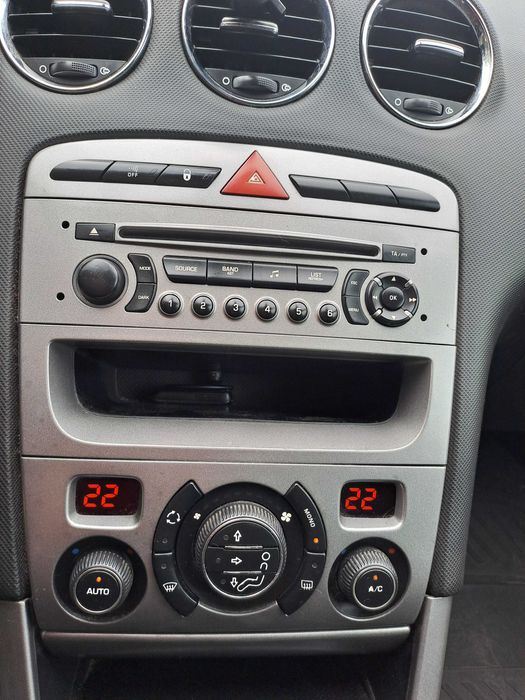 PEUGEOT 308 1,6E 120 к.с., модельний ряд 2012 р.