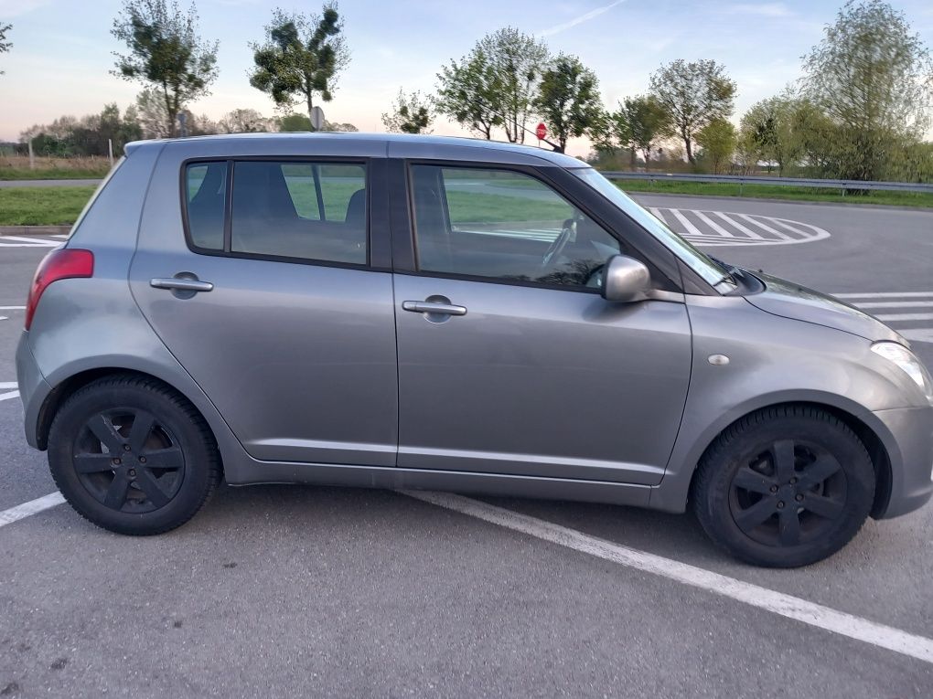 Suzuki Swift 2008r 1.3