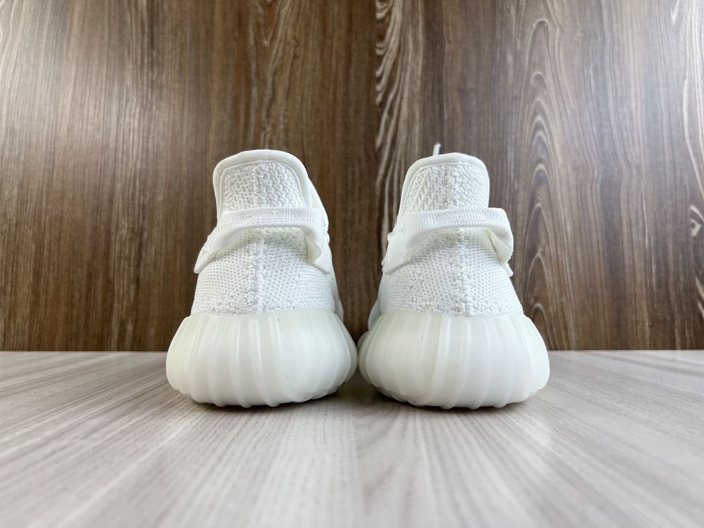 Yeezy 350 boost v2 cream