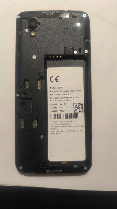 smartfon Alcatel 1 + ładowarka