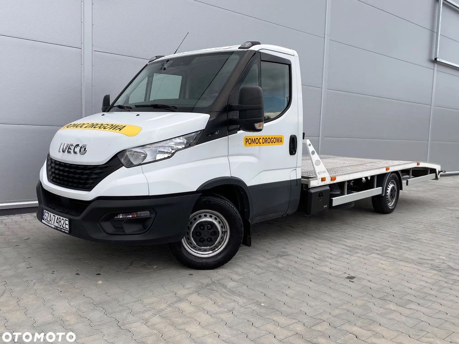 Iveco Daily 35.140 Pojazd Specjalny Pomoc Drogowa  JAK NOWY, Znikomy Przebieg, 2021r, Najazd 5m, Hak 3.5T, Klimatyzacja