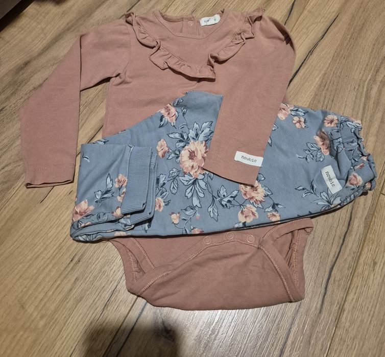 Ubranka NewBie body legginsy dresy 86