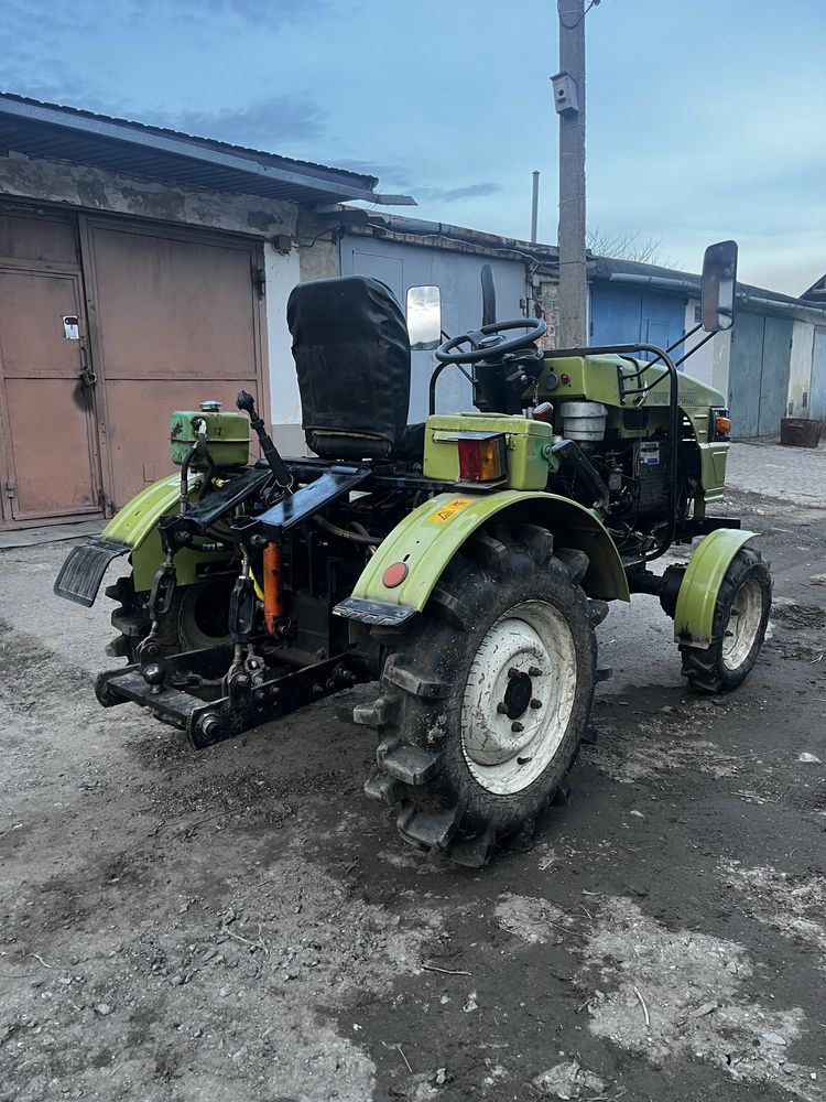 Продам трактор 4х4 Zubr 18 к/с
