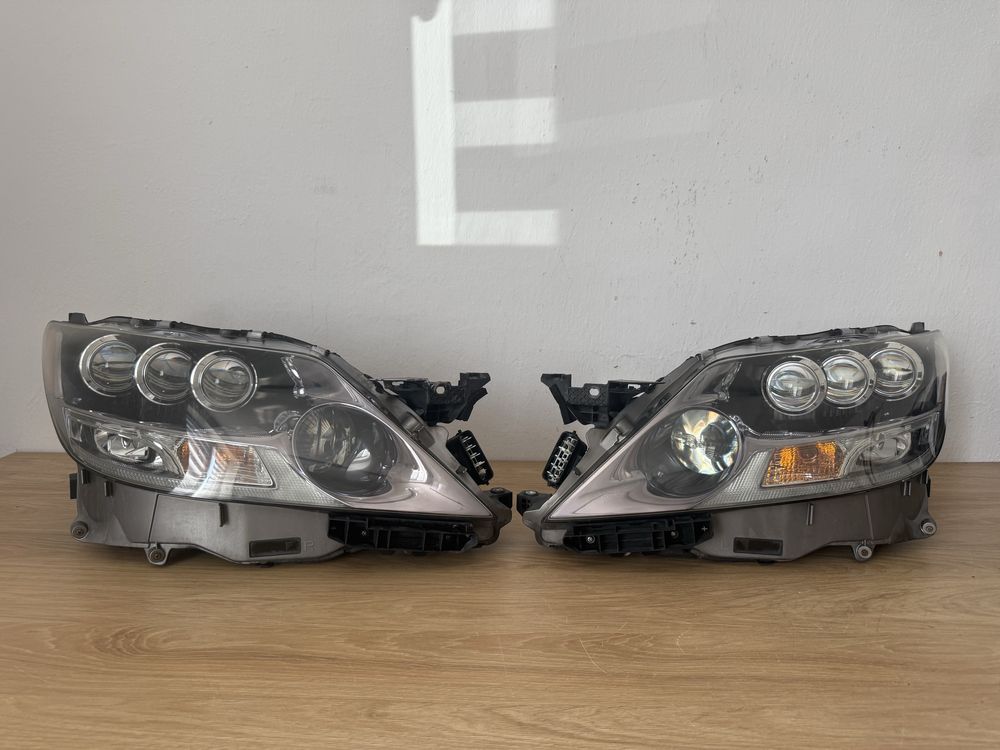 Lampy przod, przednie Lexus LS600H kompletne, idealne