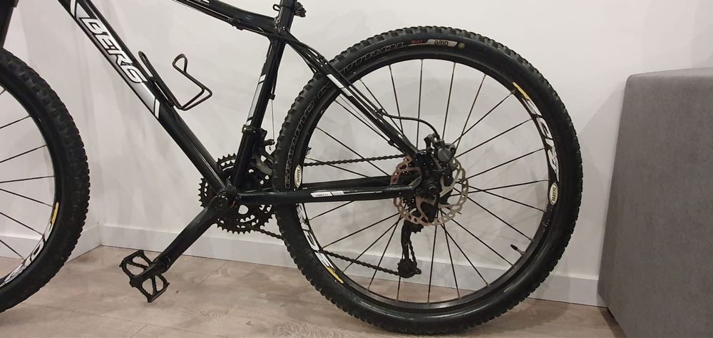 Bicicleta berg trailrock roda 26