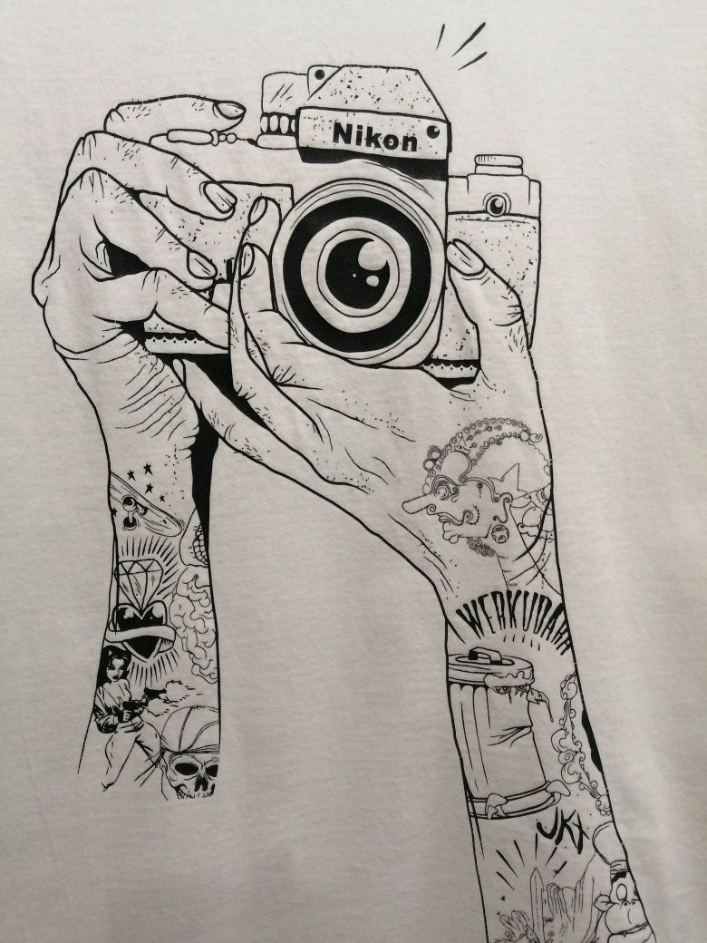 Koszulka z nadrukiem w tatuaże aparat Nikon