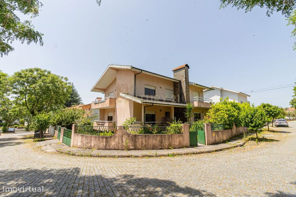 Moradia T4 em Braga Encosta Bom Jesus