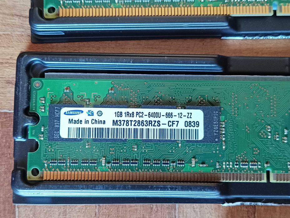 Memórias RAM DDR2 PC2-6400 DIMM 240 PIN 4 x 1GB Crucial e Samsung