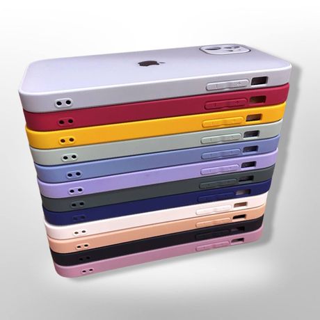 квадратни чохол на iPhone в стилі iPhone 12-13, side s