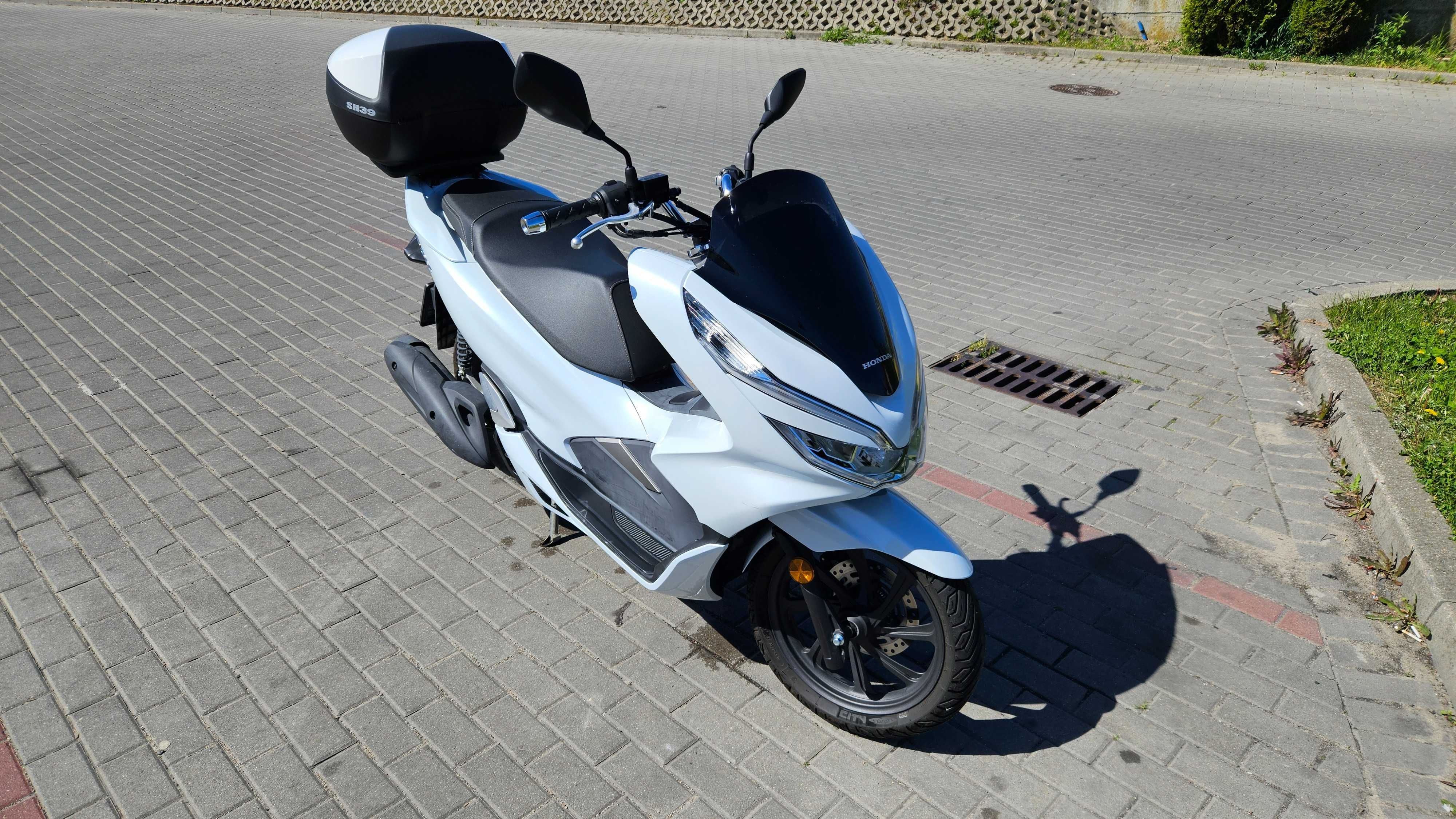 Honda PCX 125, 2020, przebieg tylko 2050 km!