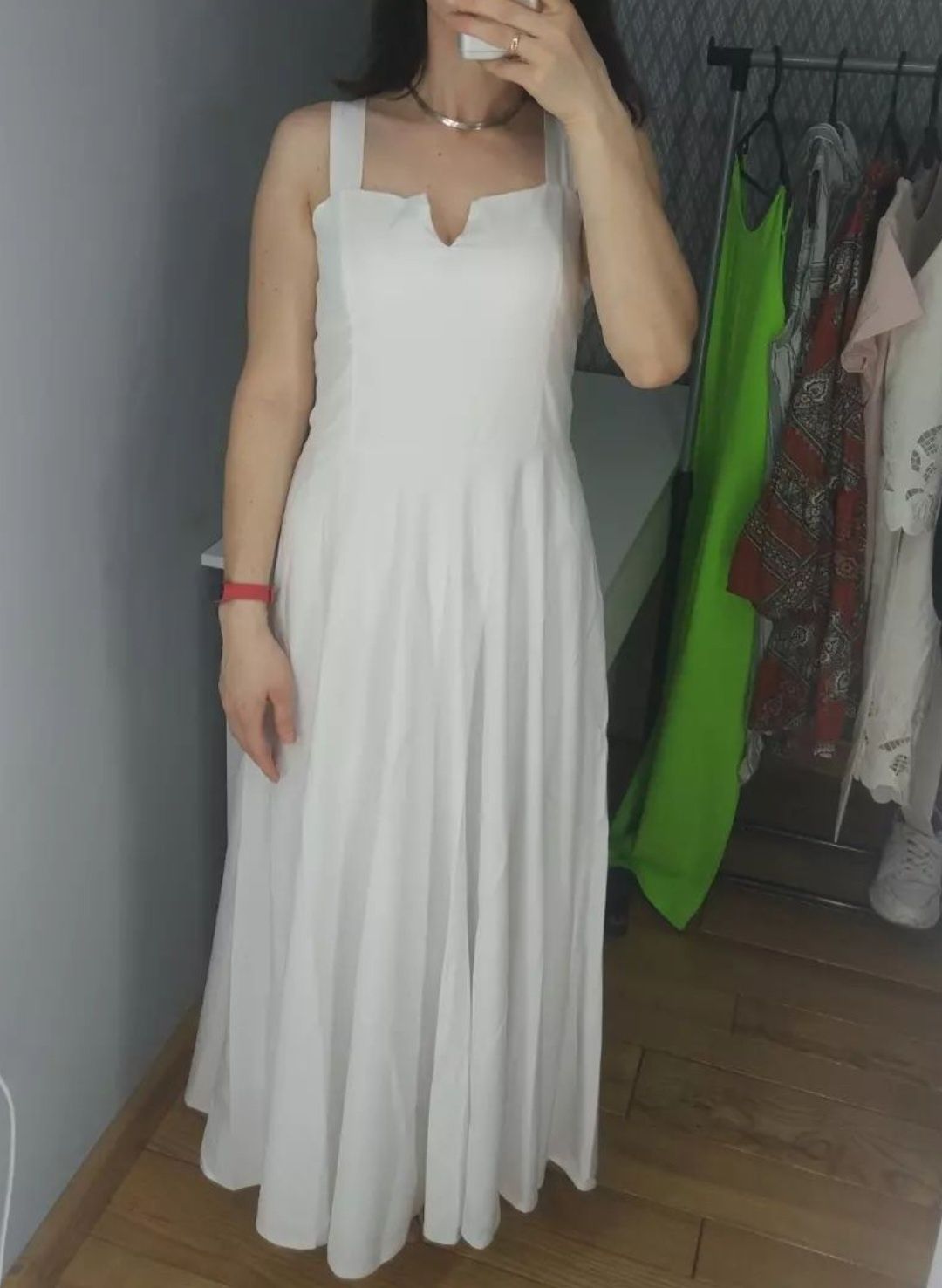 Довге біле плаття, стан нового