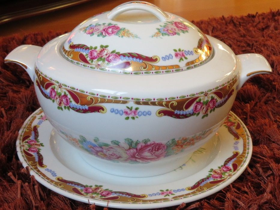 Prato e Terrina Porcelana VIZAVI