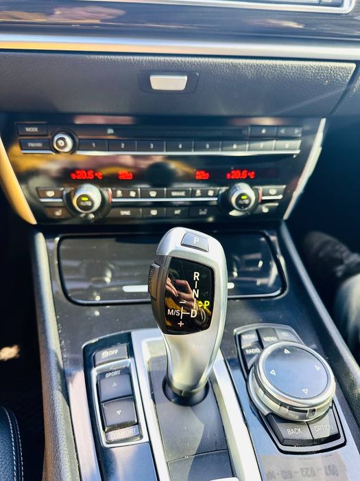 Продам БМВ 5GT 2014 2.0 d