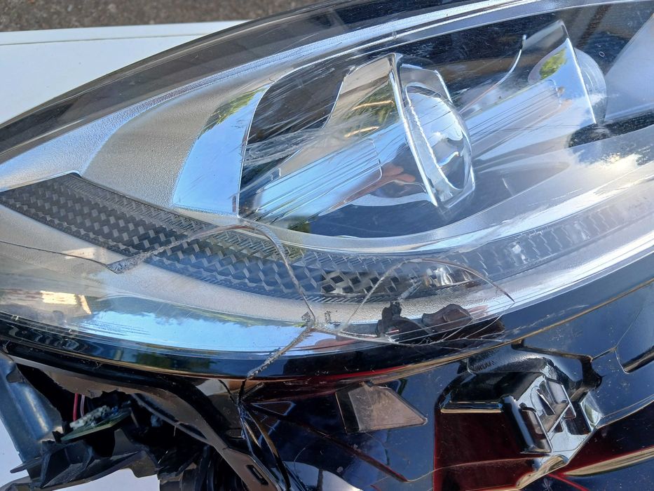 Lincoln 2019 LED-фара LJ7B-13E016-AF под ремонт Поворот LJ7B-13K371-A