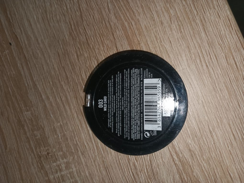 Rimmel Maxi Blush róż do policzków 

długotrwały róż do policzków expo