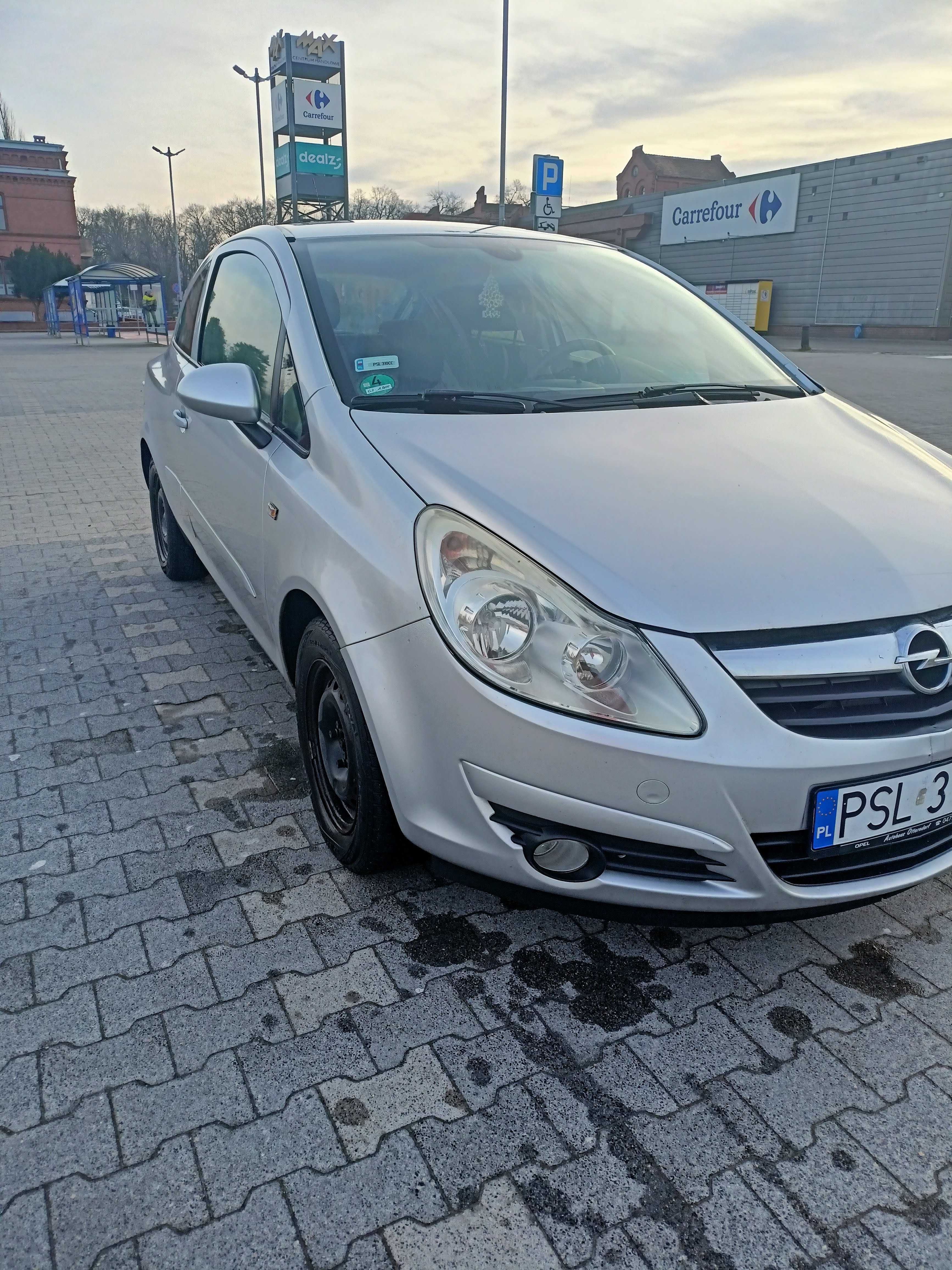 Opel Corsa D 2007 benzyna 1,2 80KW