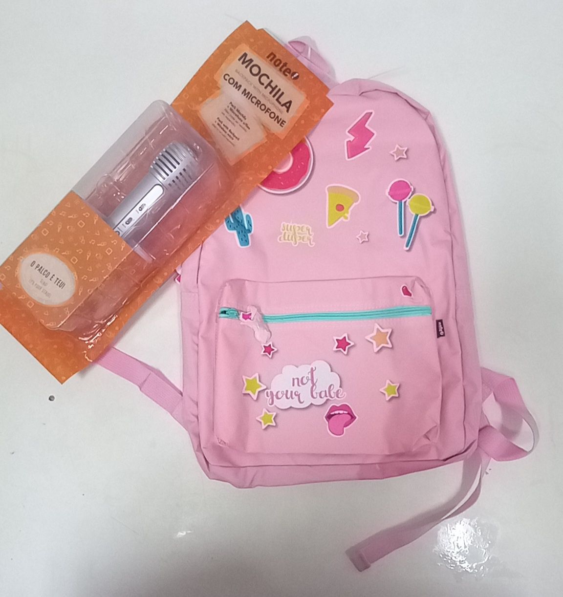 Mochila com eletrónico