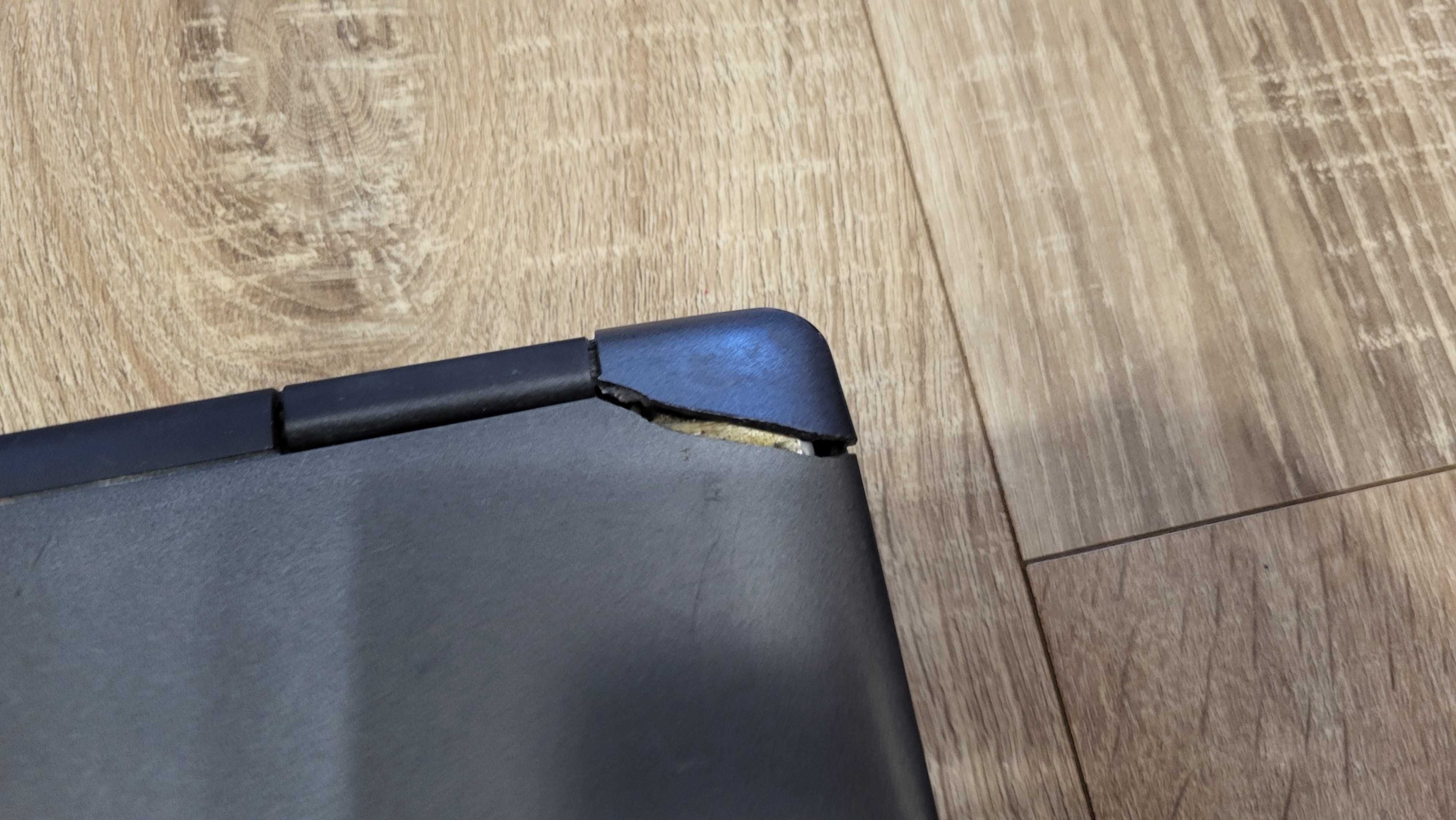 Ноутбук Acer ms2205 при ввімкненні пікає і заходить в BIOS.