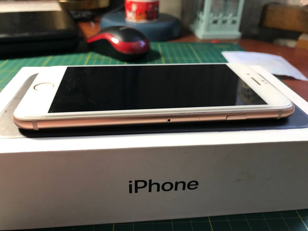 iPhone 8 256 R sim gold