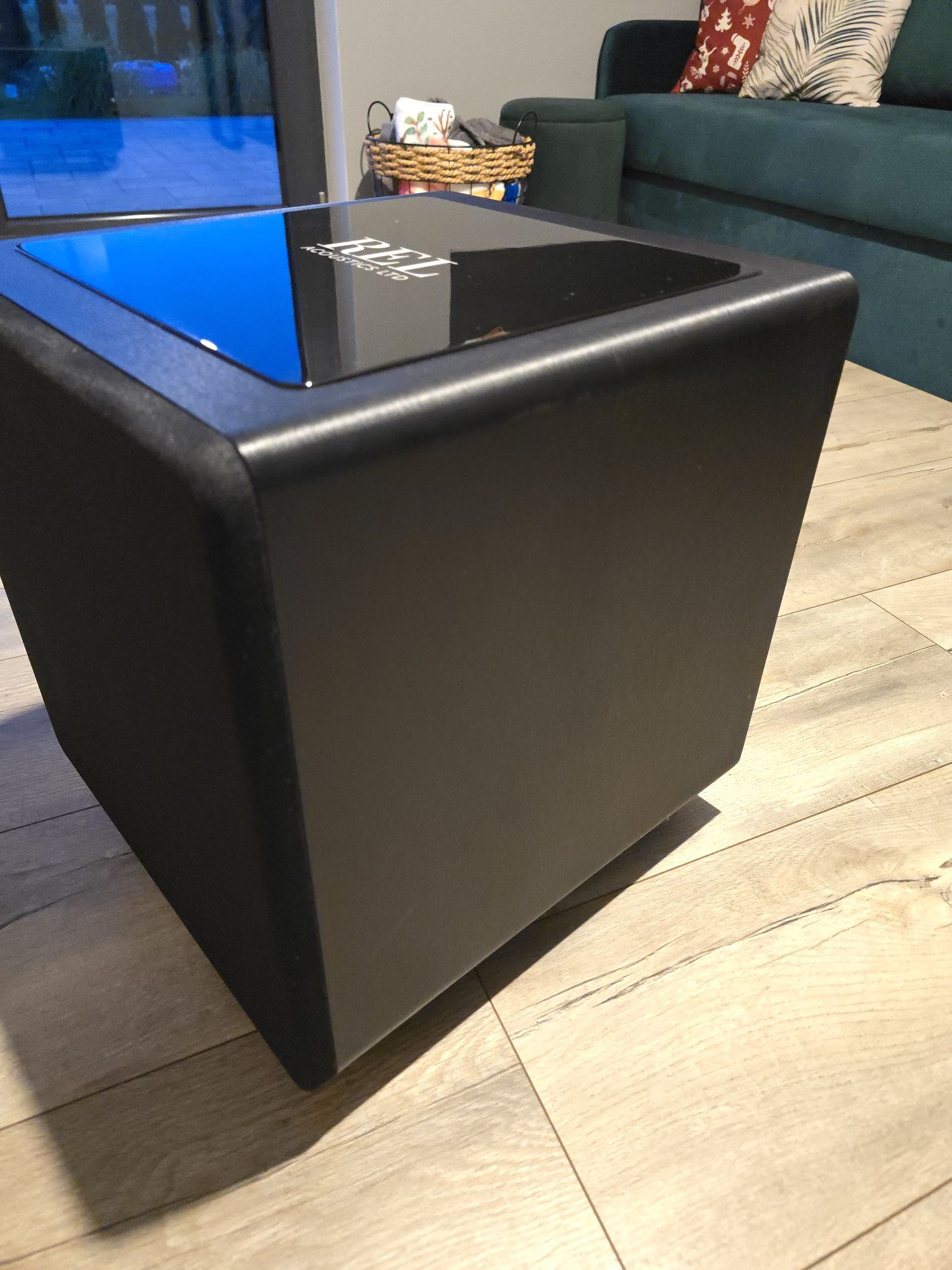 Rel 1205 subwoofer aktywny