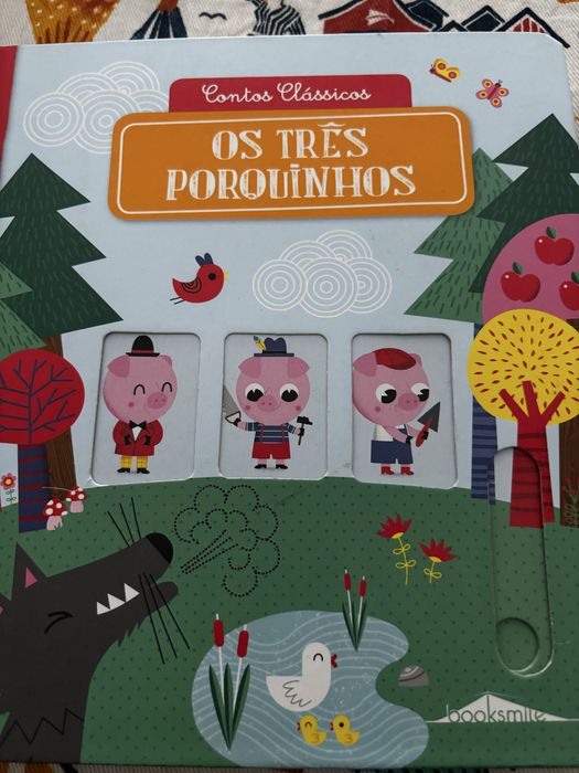Contos clássicos os três porquinhos