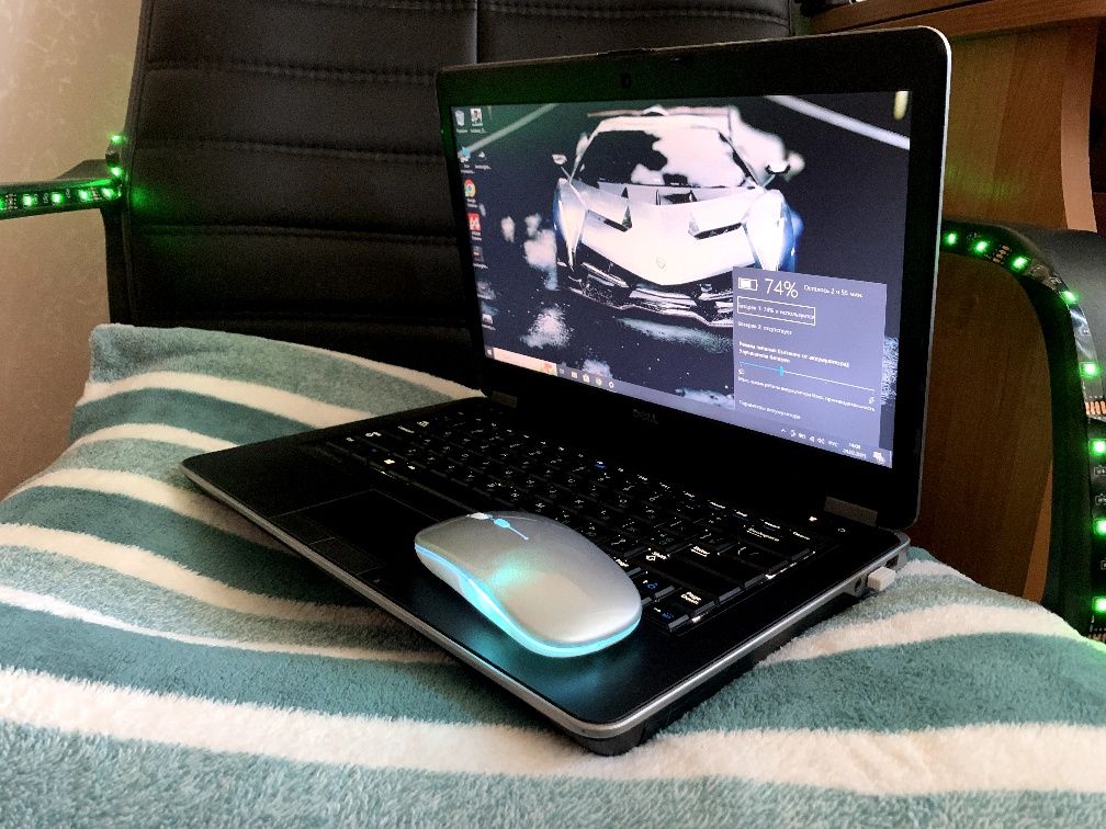 Ноутбук Dell 12Gb оперативной памяти, 256gb ssd,intel i5, 2 видеокарты