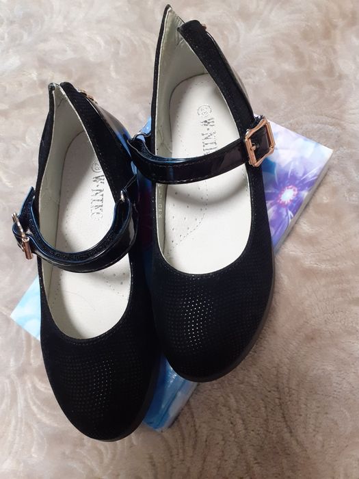 Туфли новые девочке