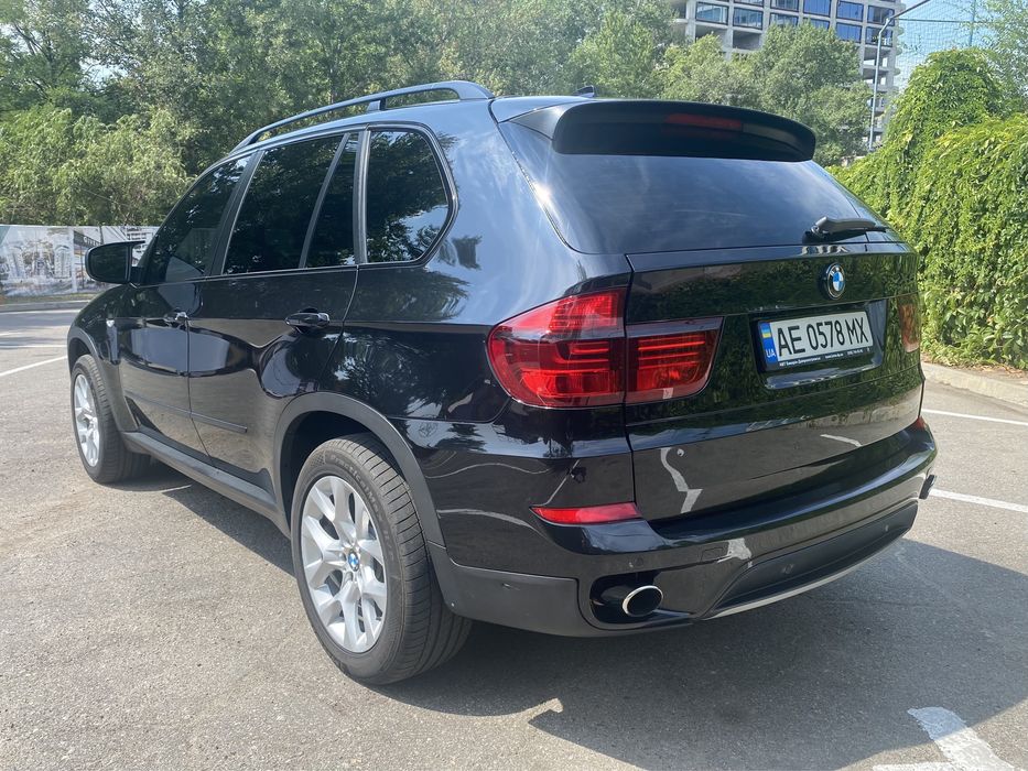 Продам BMW X5 E70 2013 3.0 бензин