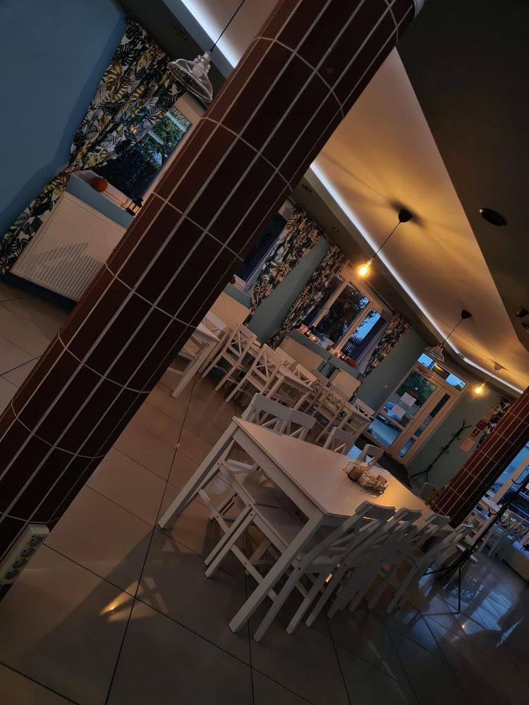 Wynajme lokal 150m2 sala kawiarnia restauracja biuro Lipno k/ Torun
