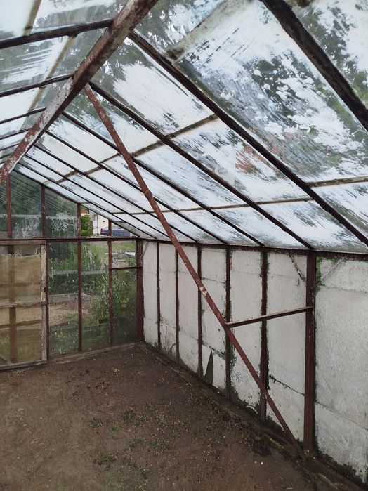Szklarnia ogrodowa 5,70x3,30m wysokość 2,40m. Stal, szkło. Dwa wejścia