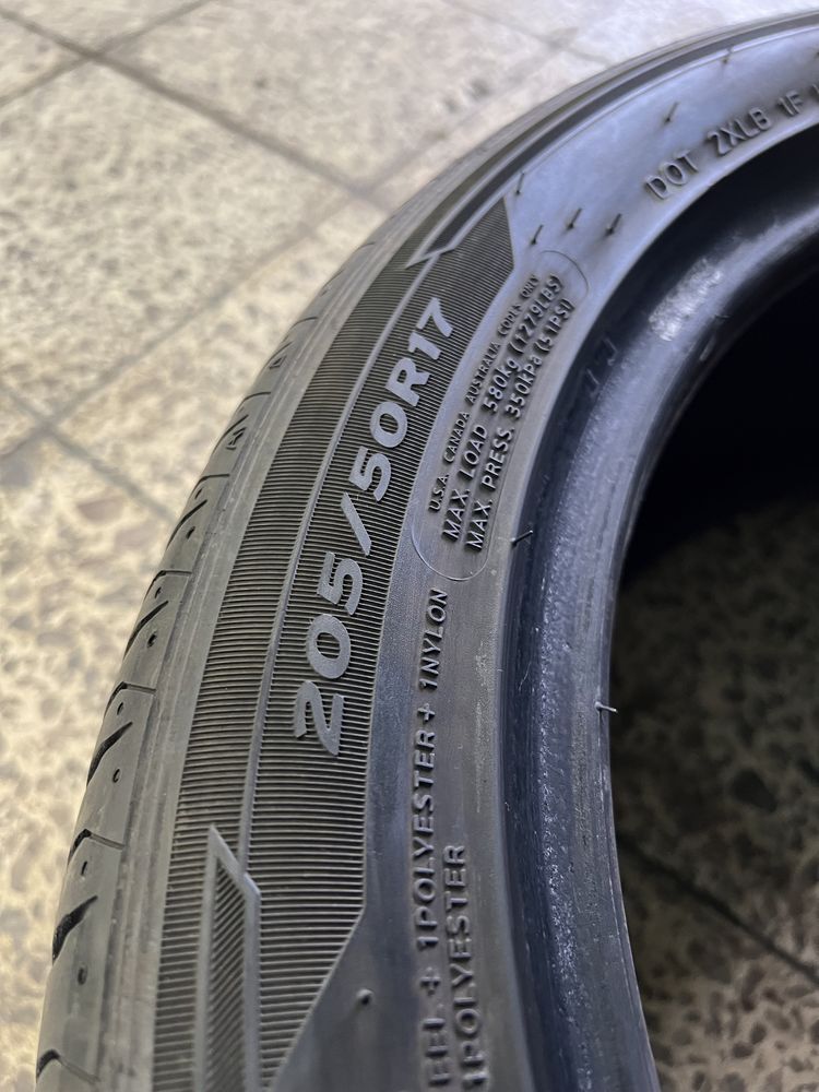 Pneus semi-novos 205/50R17