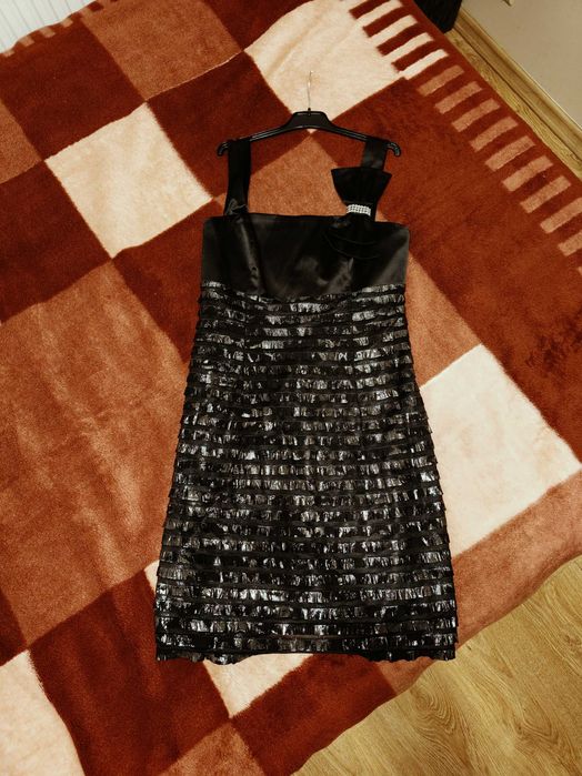 Czarno srebrna sukienka na sylwestra rozmiar 44